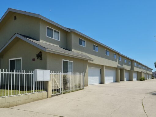 6832 Colmar Ave, Bell Gardens, CA | PRICE: $3,350,000 | 6 UNITS: 3 BED 3 BATH EACH